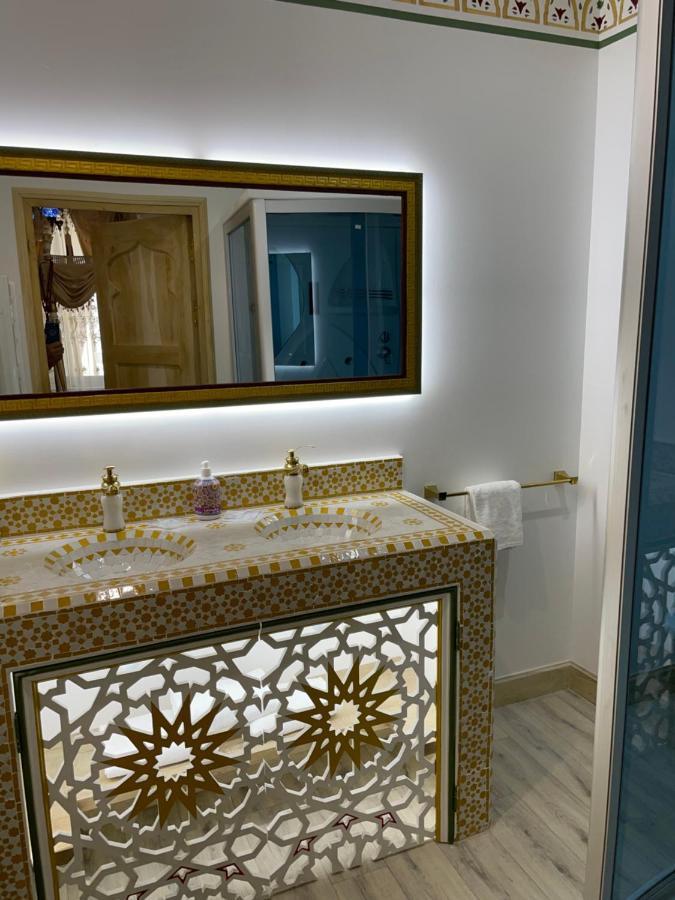 Chambre Orientale Cherazade Maison De L'Eglise Narbonne Eksteriør billede